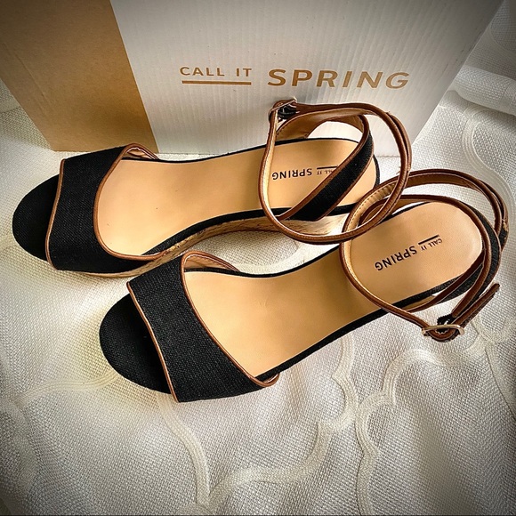 Call it Spring - Nissana Vegan Wedges - Picture 9 of 12